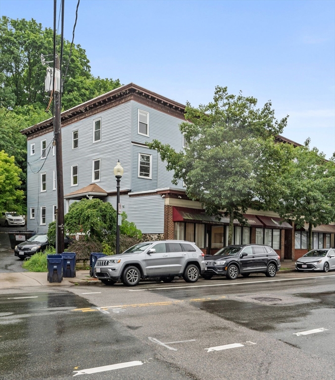 570 Washington St, Brighton