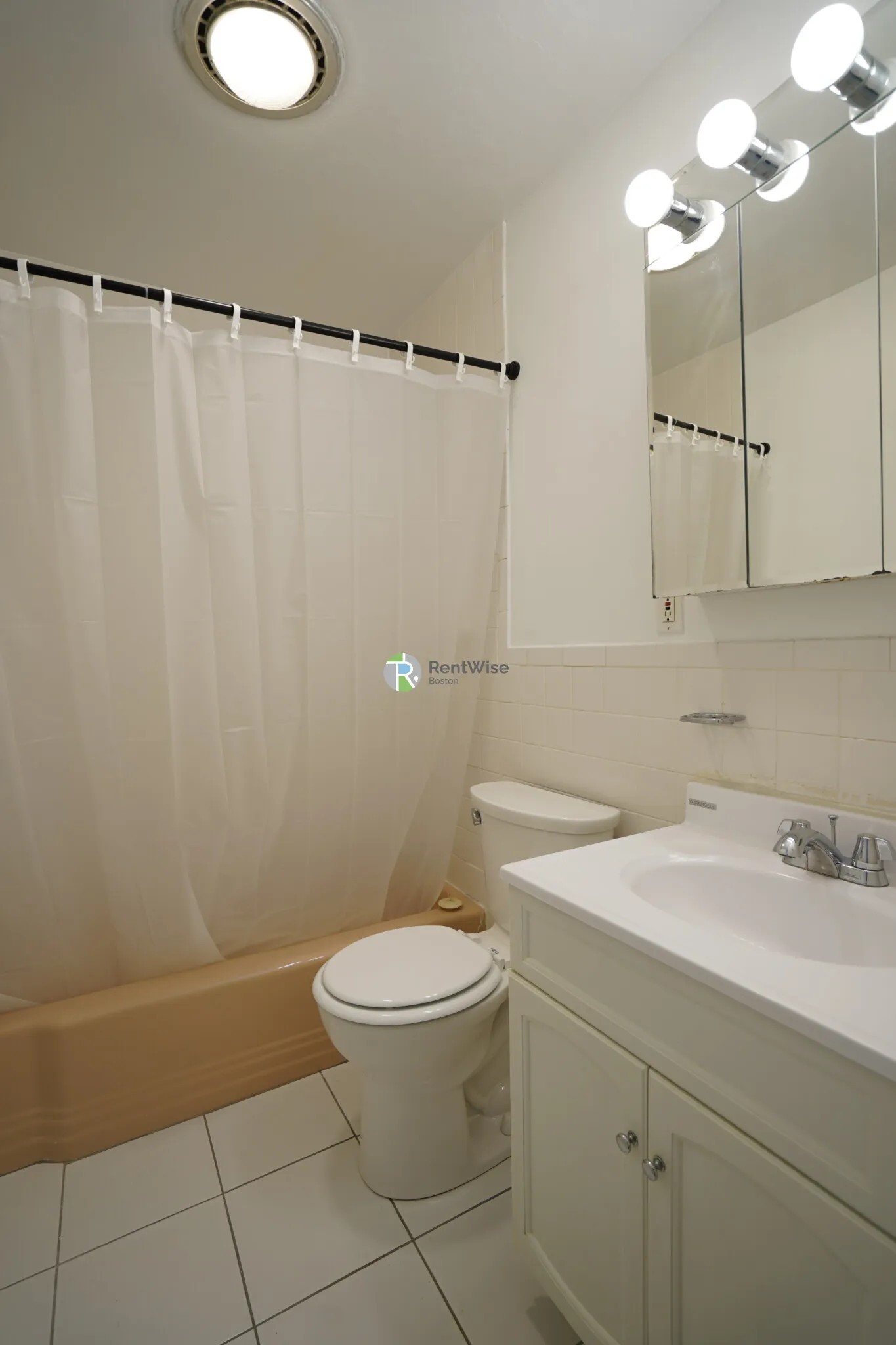 17 Fairbanks St, Griggs Park