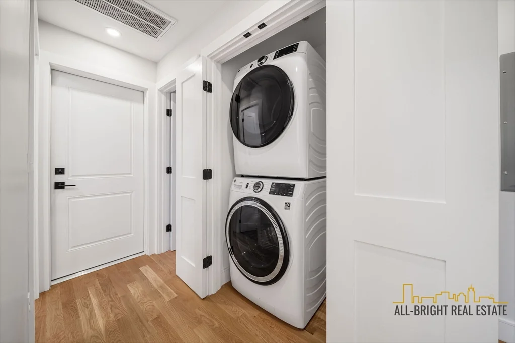 7 Wenham, Jamaica Plain