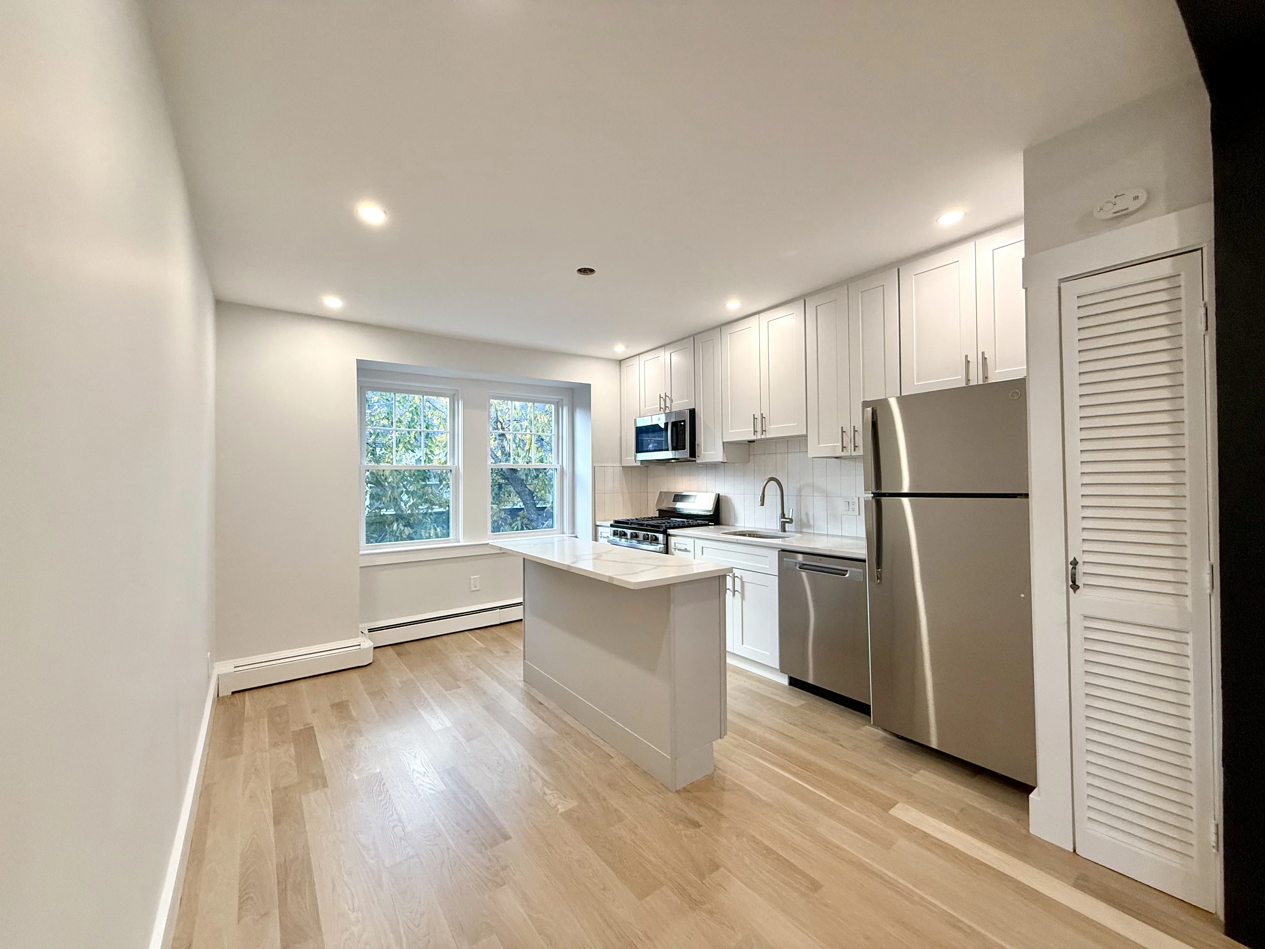 18 Roberts St, Brookline