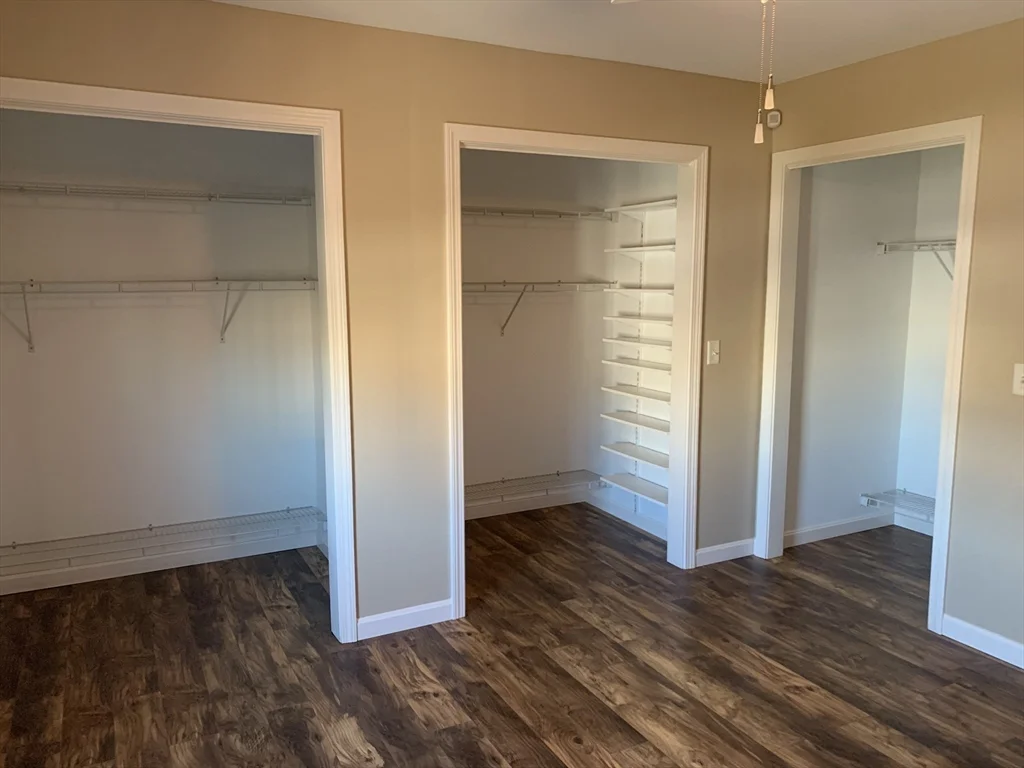 9 Omaha St, Fall River