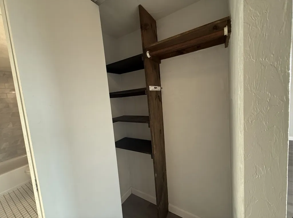 22 Irving St, Everett