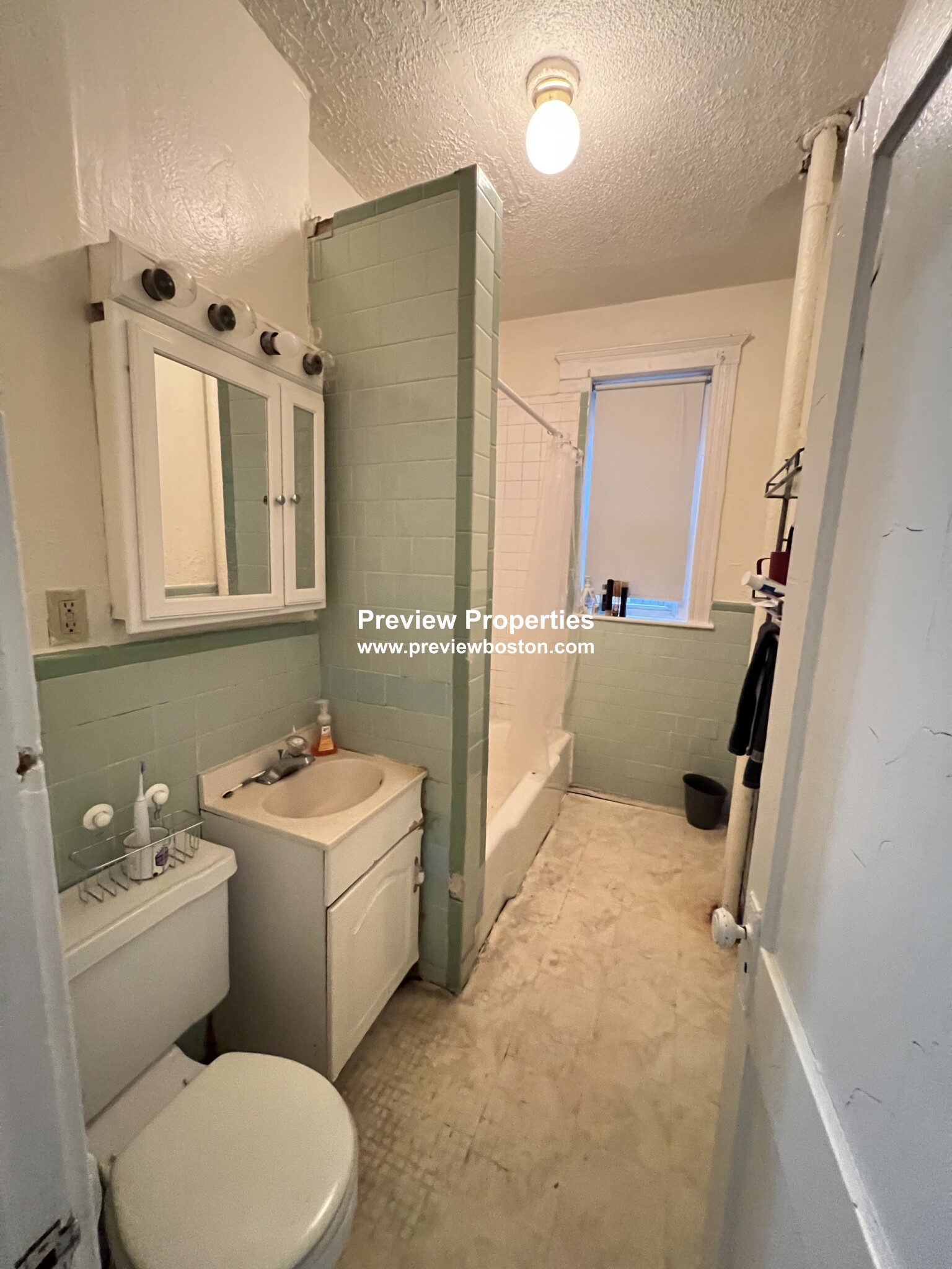 1715 Commonwealth Ave, Brighton