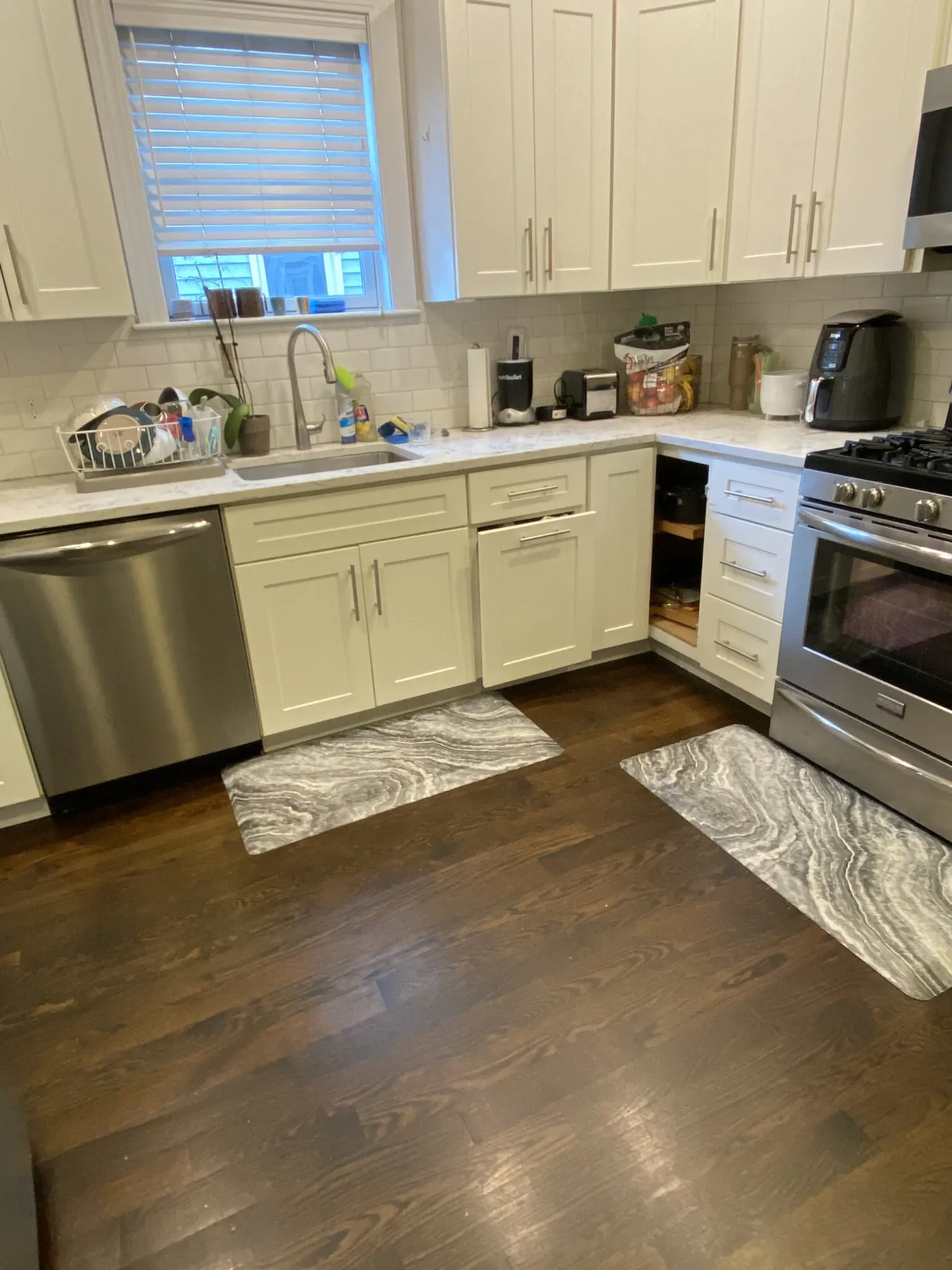 69 Bromfield Rd, Tufts