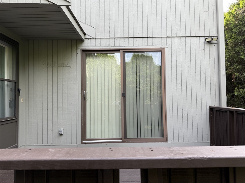 5 Leland Farm Rd, Ashland