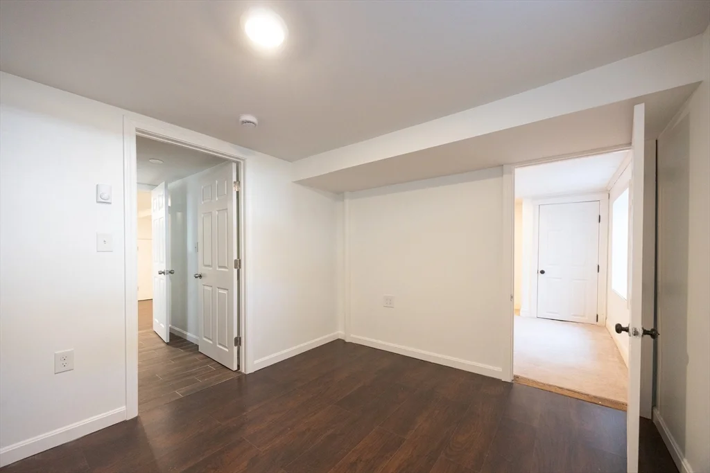 22 Suffolk Rd, Sharon