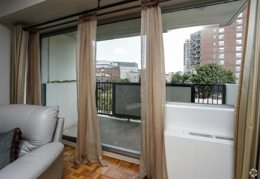 1575 Tremont St, Mission Hill