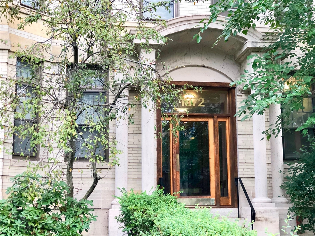 1872 Commonwealth Ave, Brighton