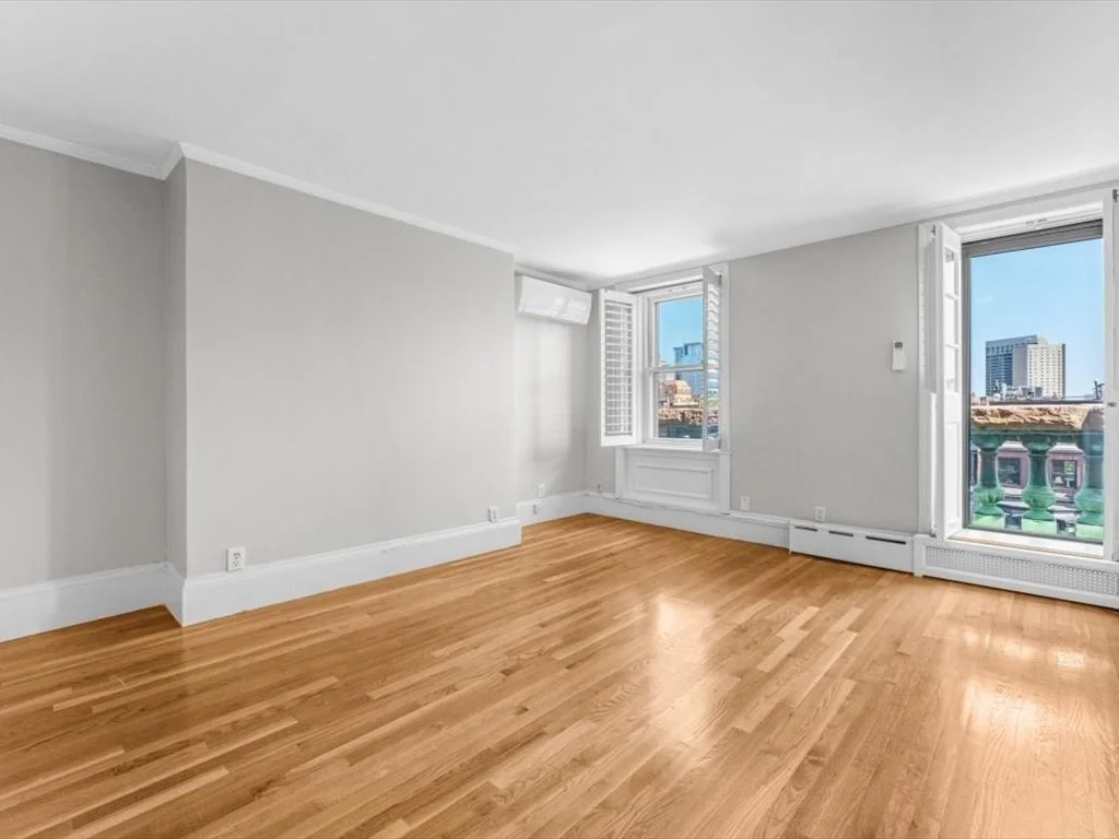 458 Beacon St, Back Bay