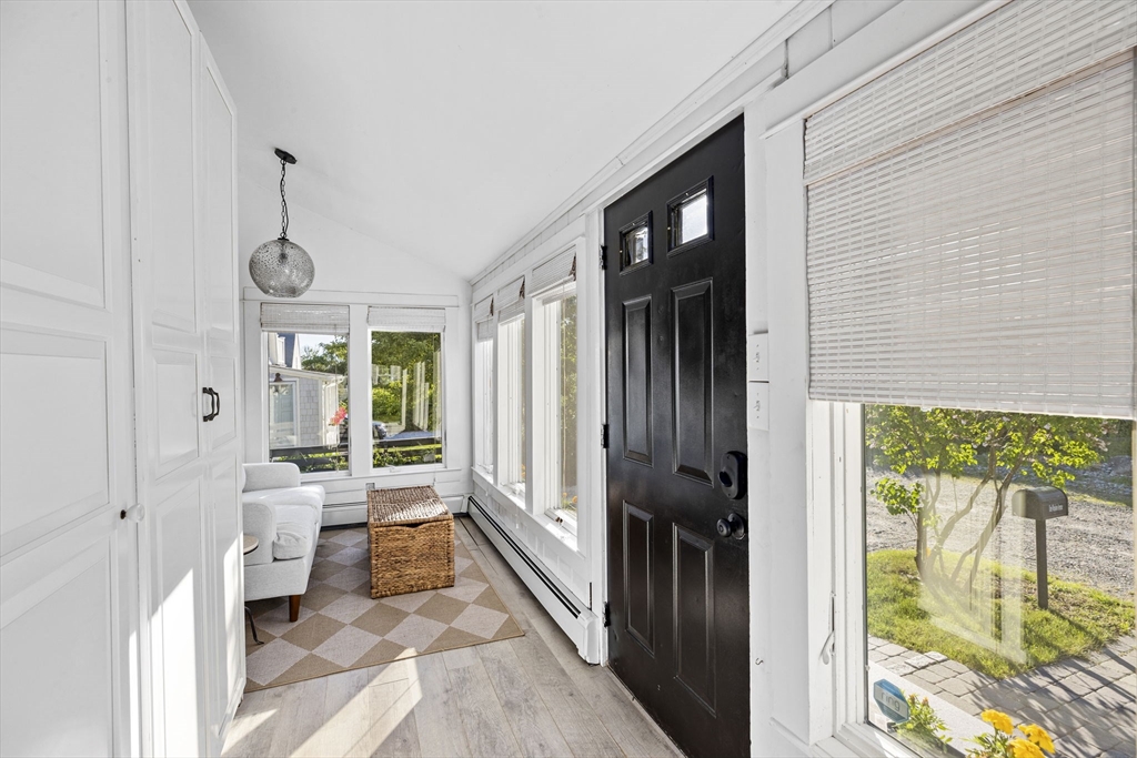 1 Winslow Ave, Scituate