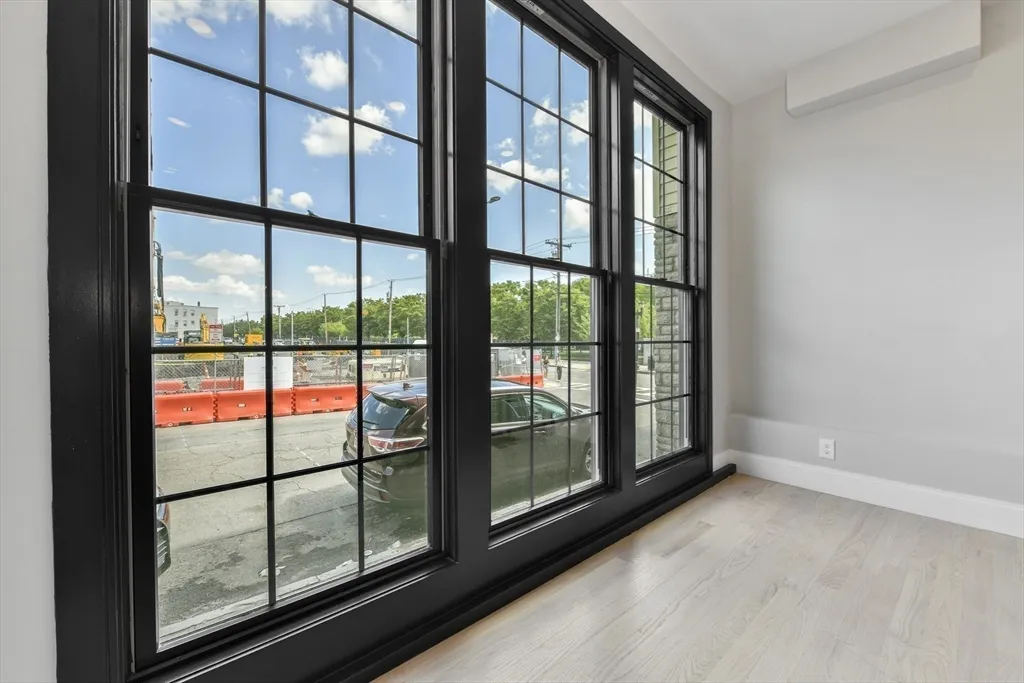 6 Brooks St, East Boston