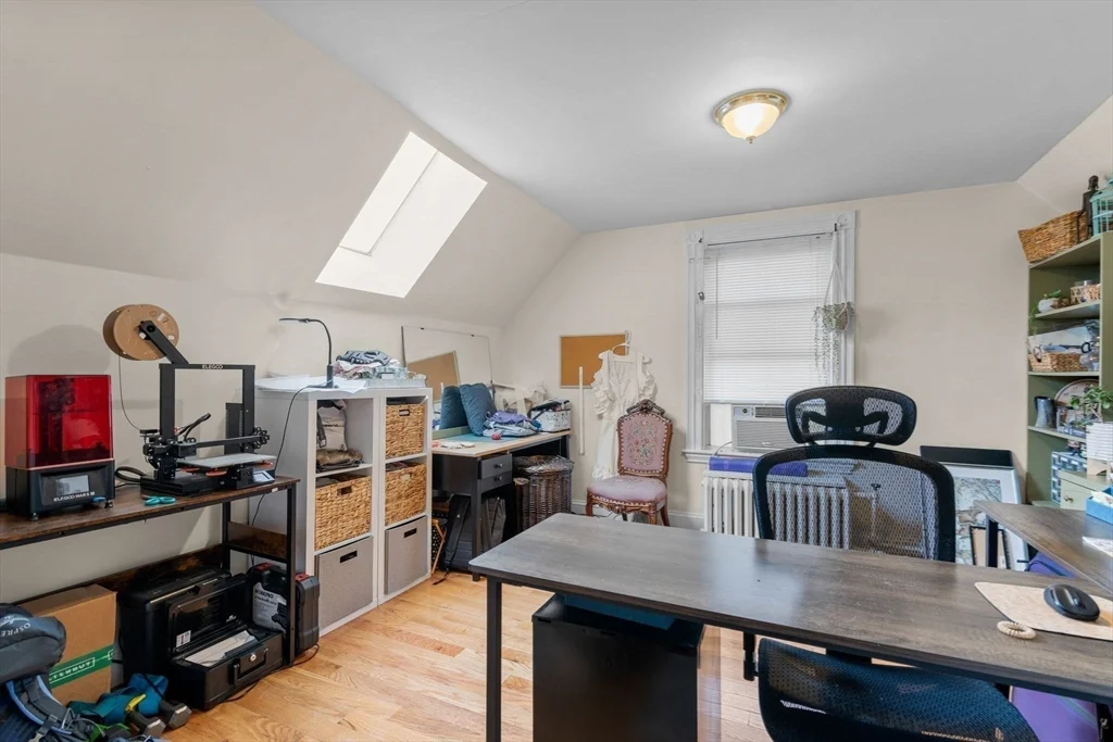 5 Wenham St, Jamaica Plain