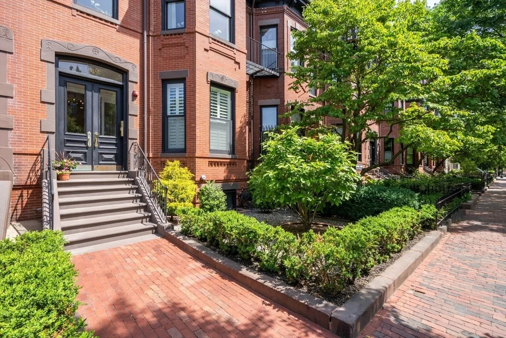 349 Marlborough St, Back Bay