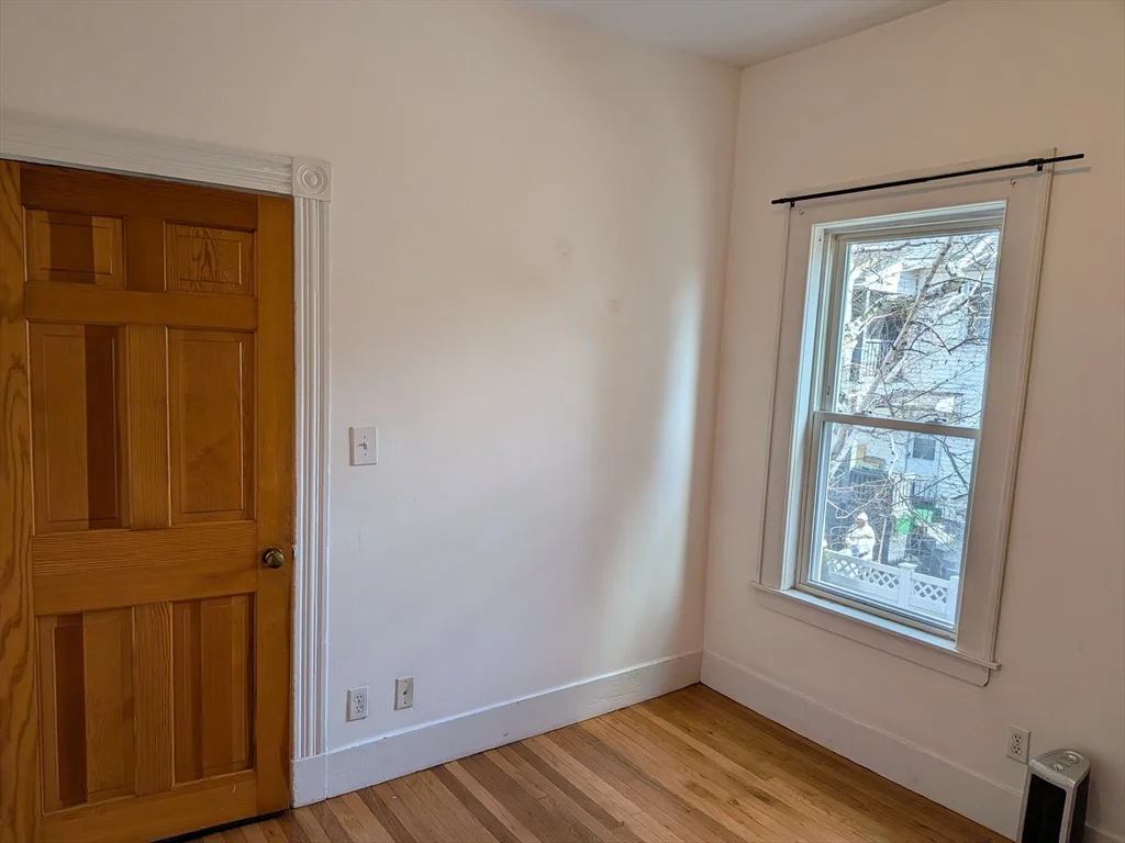 12 Newbern Ave, Tufts University