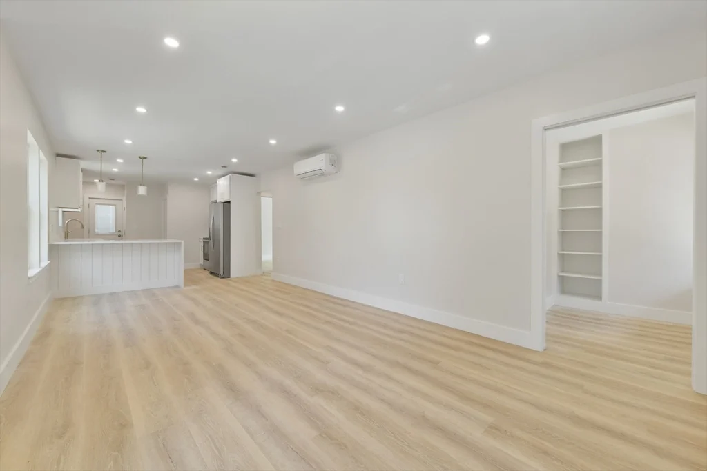 66 Cushman, Brighton