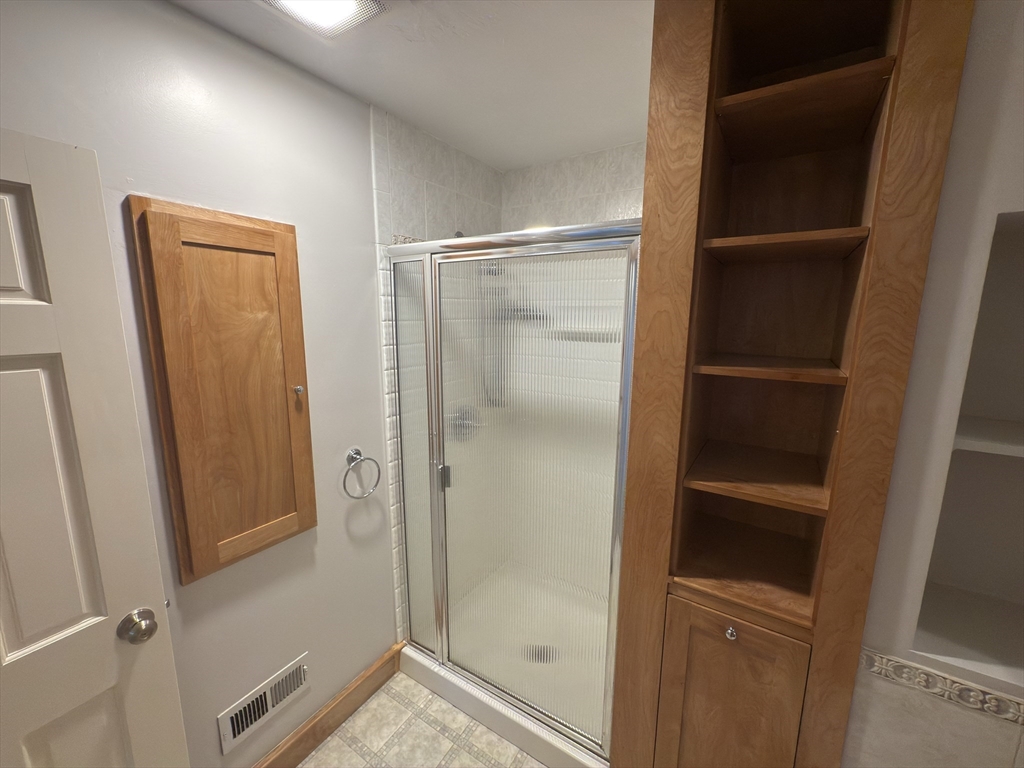 280 Village St, Medway