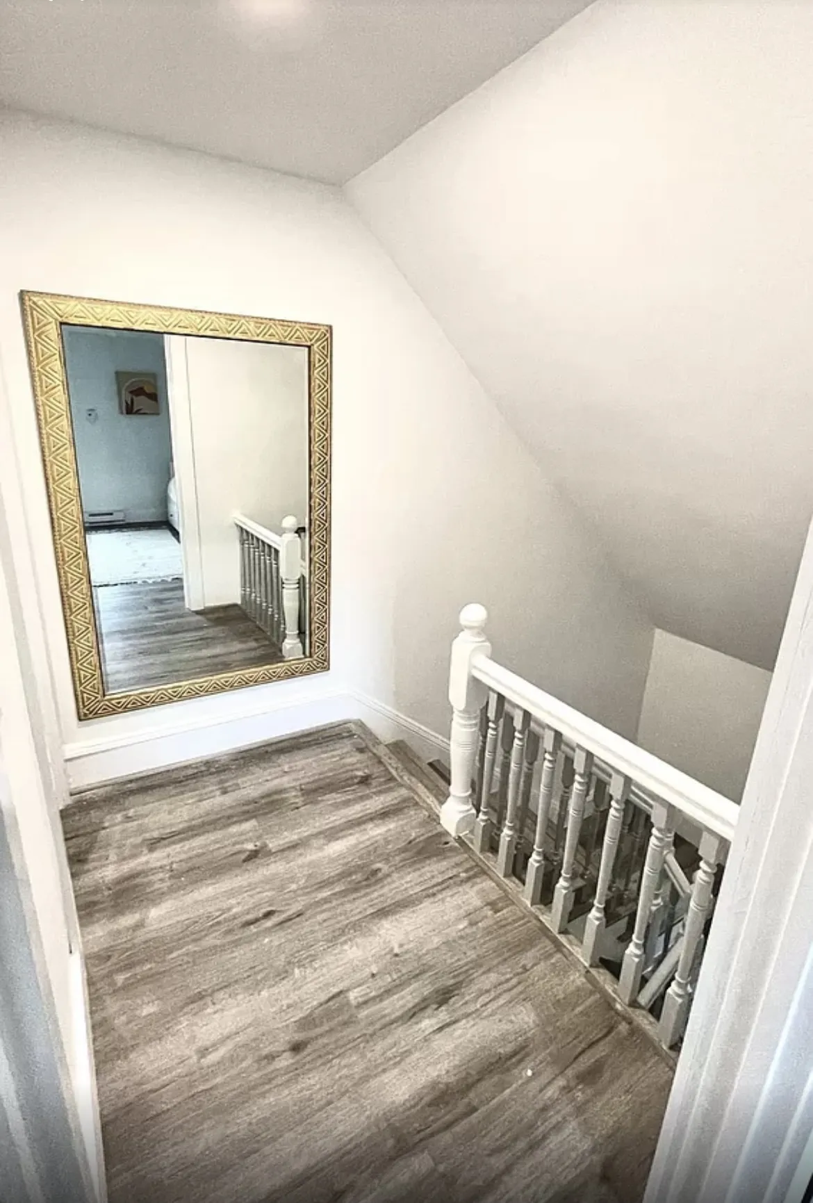 37 Gilman Ter, Winter Hill