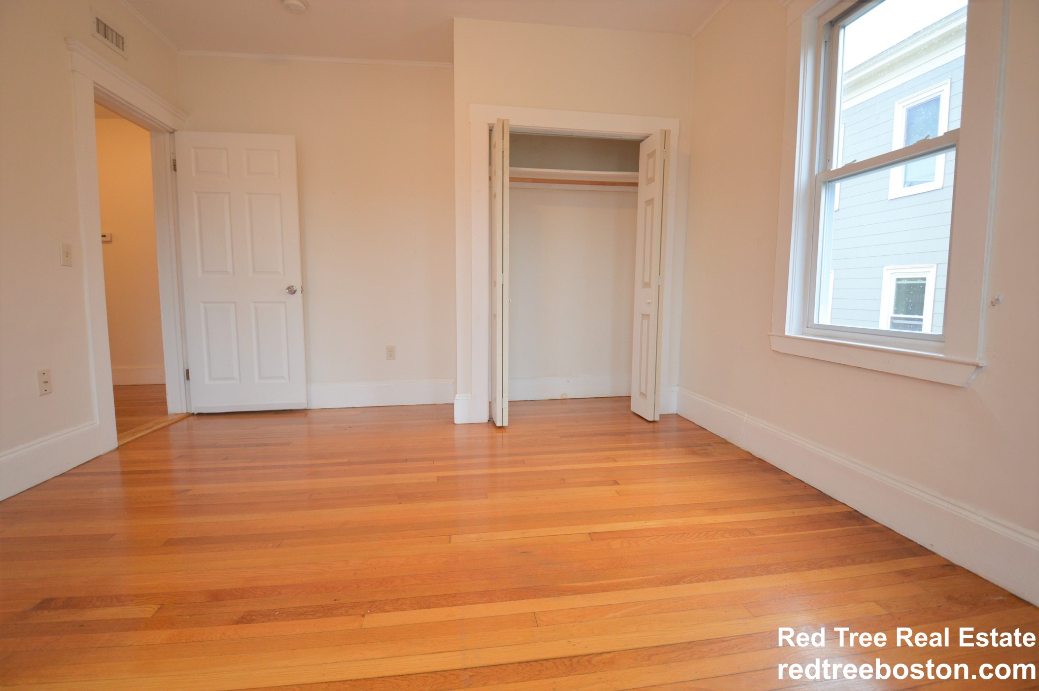 94 Montebello Rd, Jamaica Plain