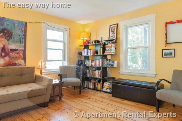434 Franklin St, Central Square