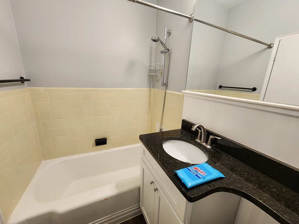 573 Washington St, Brookline