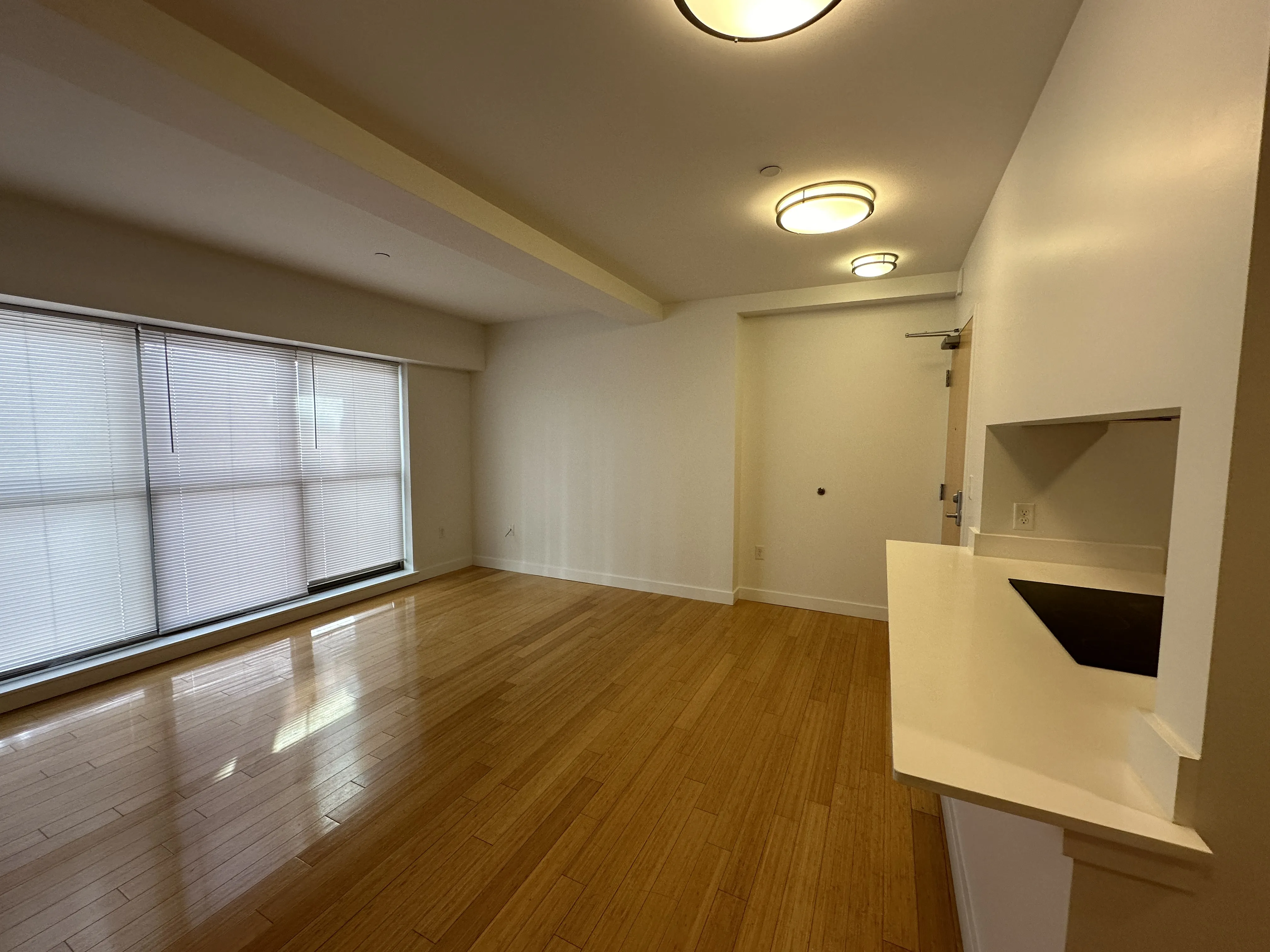 1085 Boylston St, Fenway