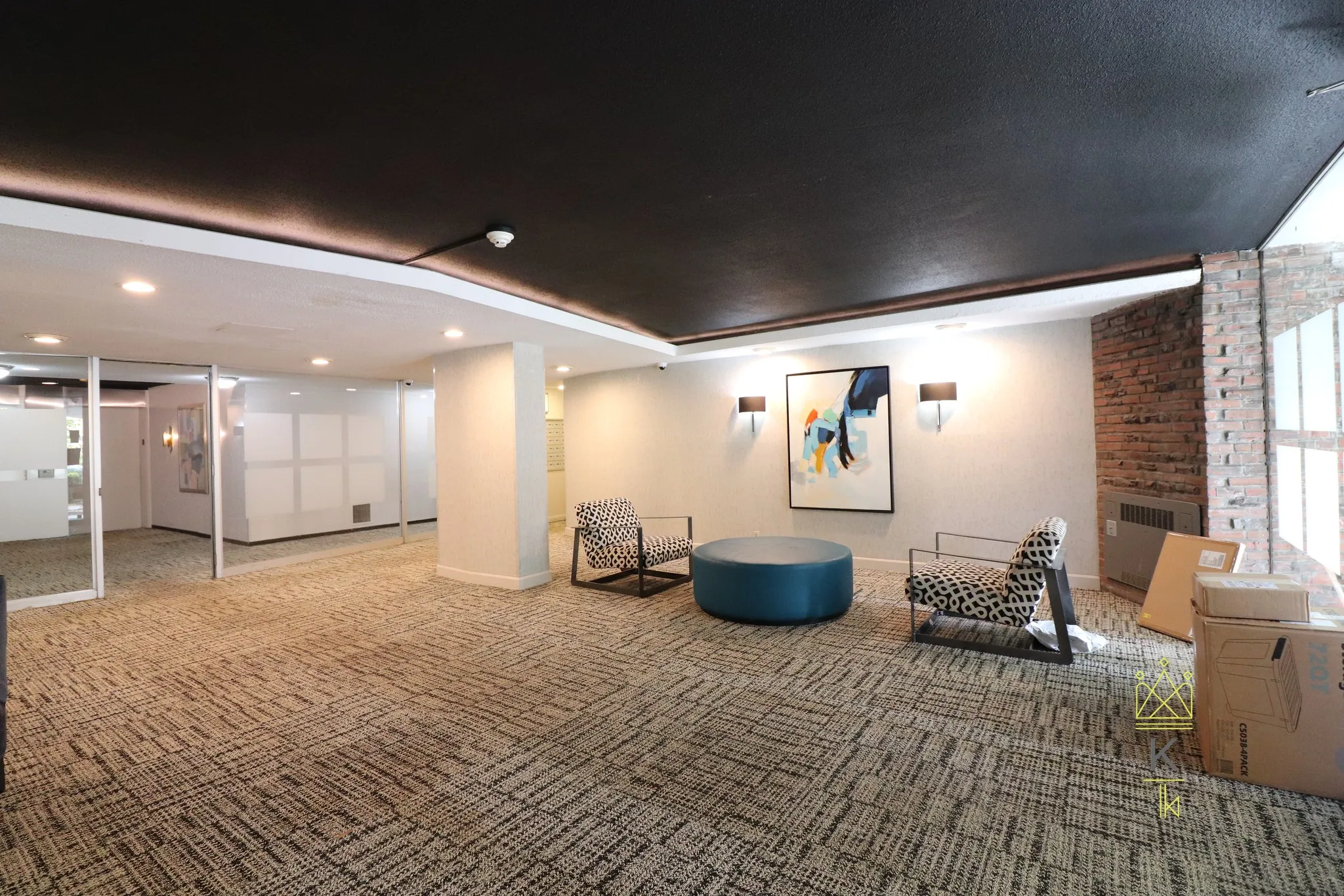 19 Winchester St, North Brookline