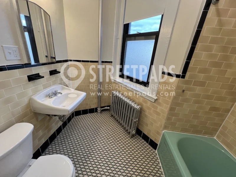 504 Beacon St, Back Bay