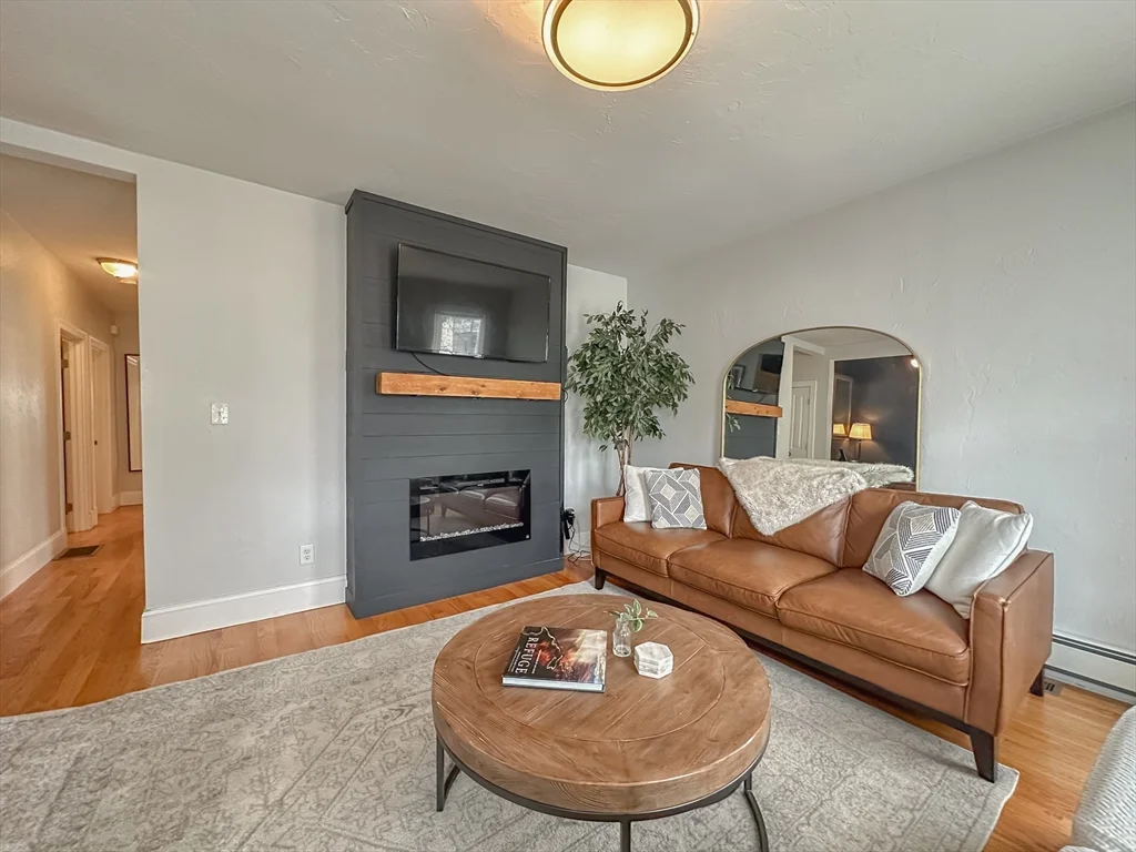 23 Elm St, Dorchester