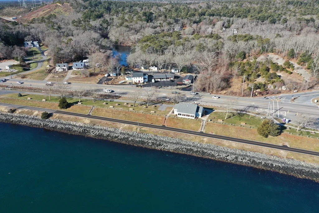 825 Scenic Hwy, Bourne