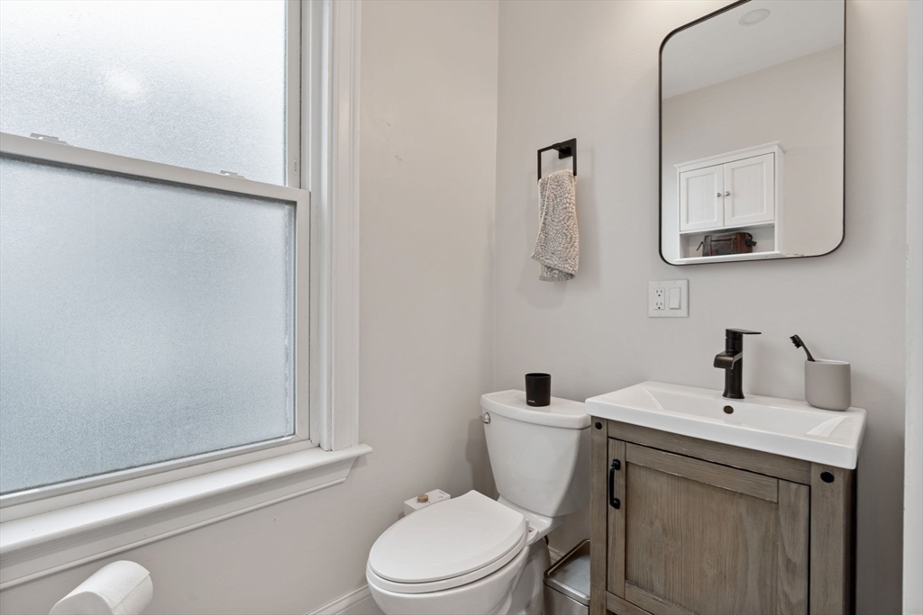 12 Colebrook St, South Boston