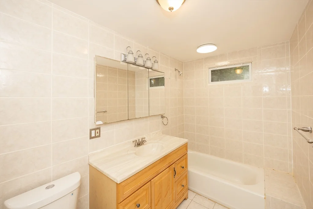 51 South Lenox St, Worcester