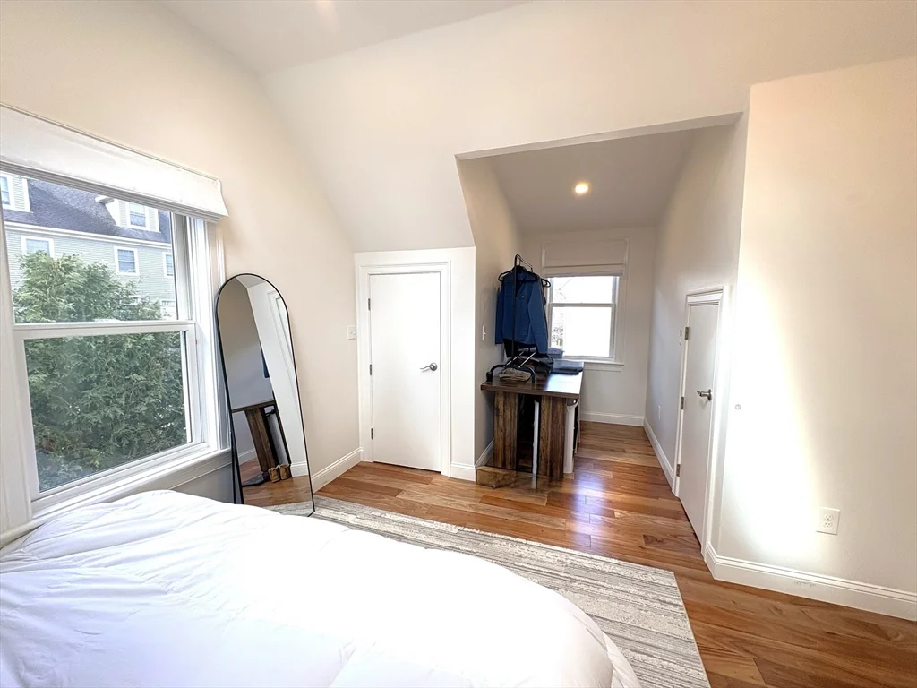 32 Salisbury Rd, Newton