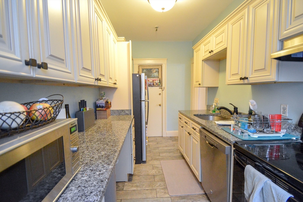 370 Chestnut Hill Ave, Brighton