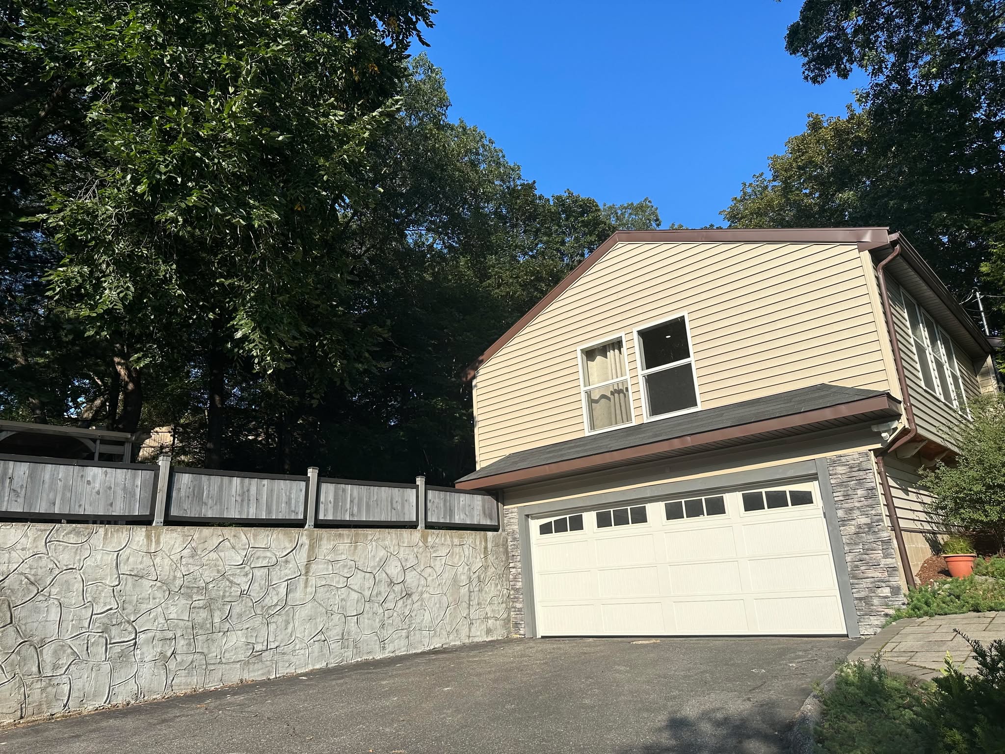 35 Glen Circle, Piety Corner Historic District