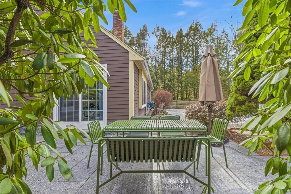 6 Montaup Rd, Sharon