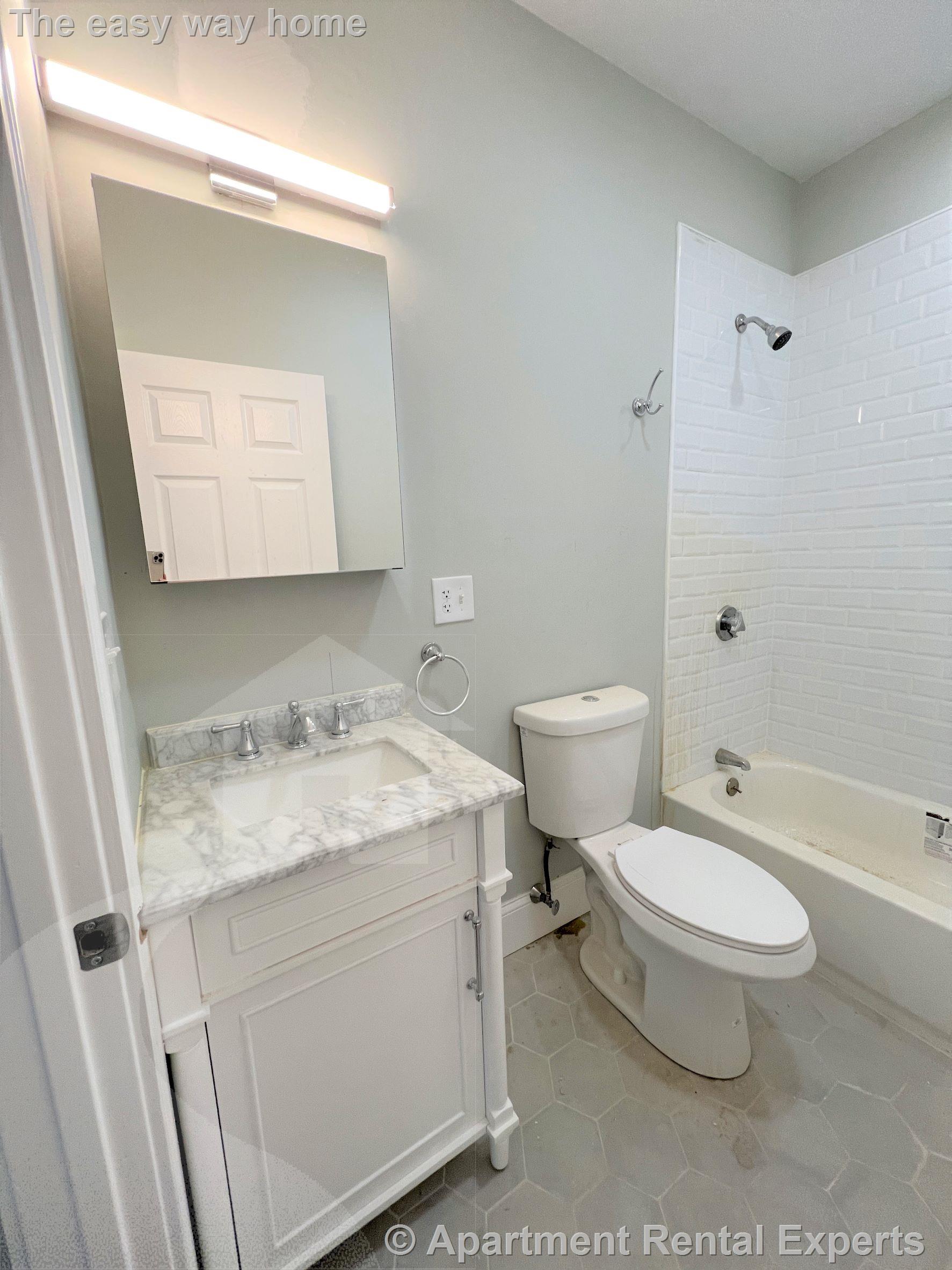 71 Pearl St, Sullivan Square