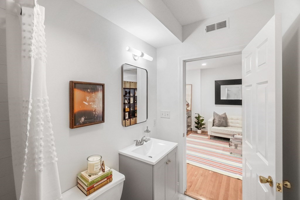 11-C Waltham St, South End