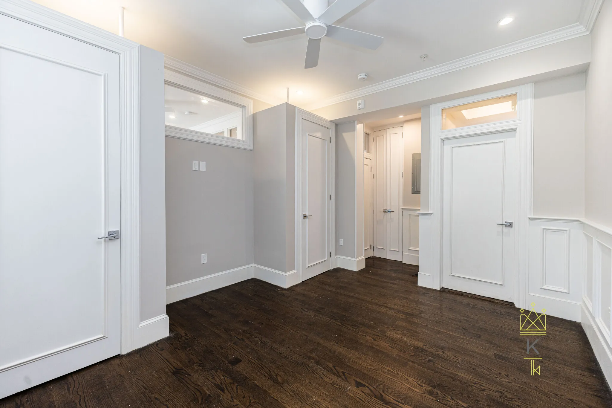 85 Regent St, Roxbury