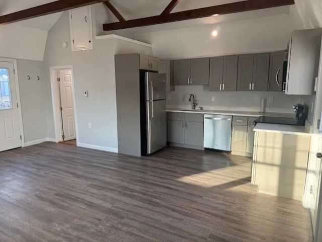 68 North Ave, Abington