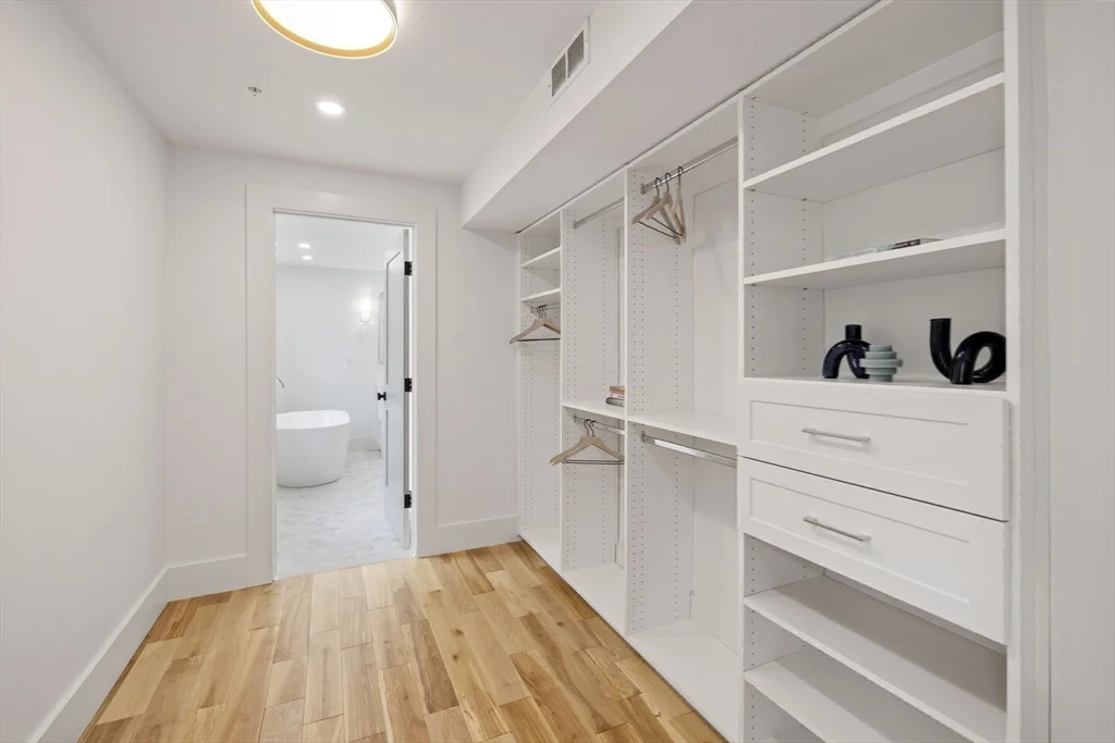 133 Spring St, East Cambridge