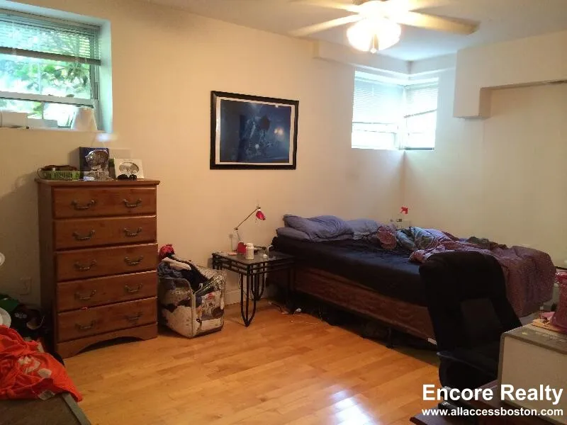 1555 Beacon St, Brookline