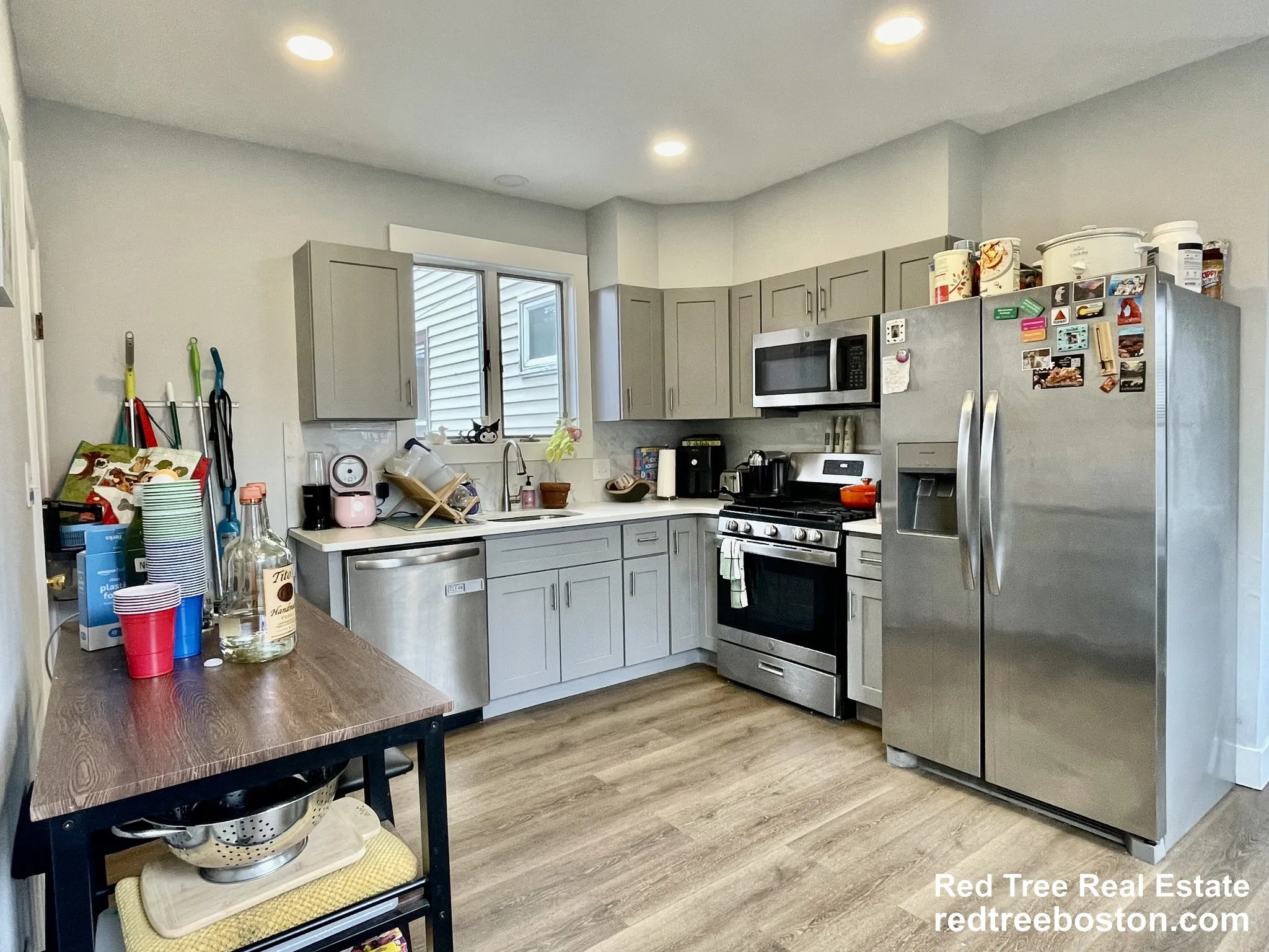 11 Pearl Ter, East Somerville