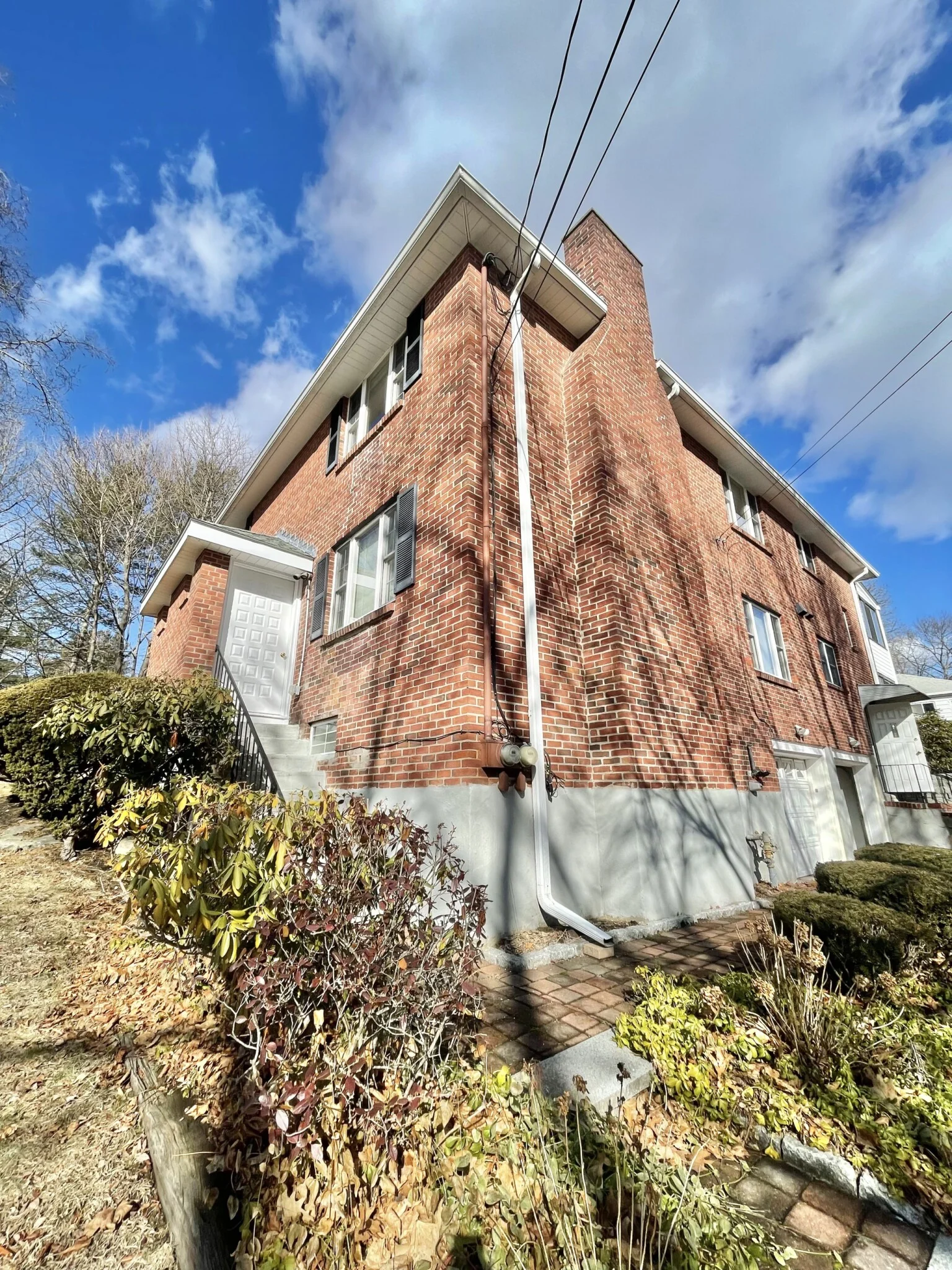 77 Louise, Chestnut Hill