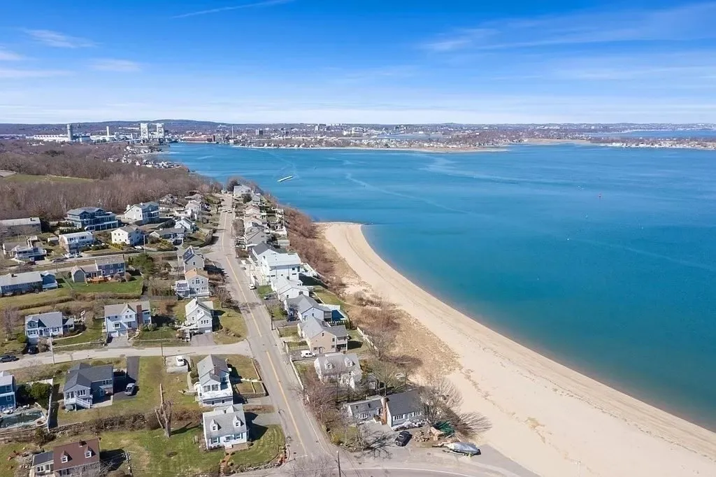 85 Regatta Rd, North Weymouth