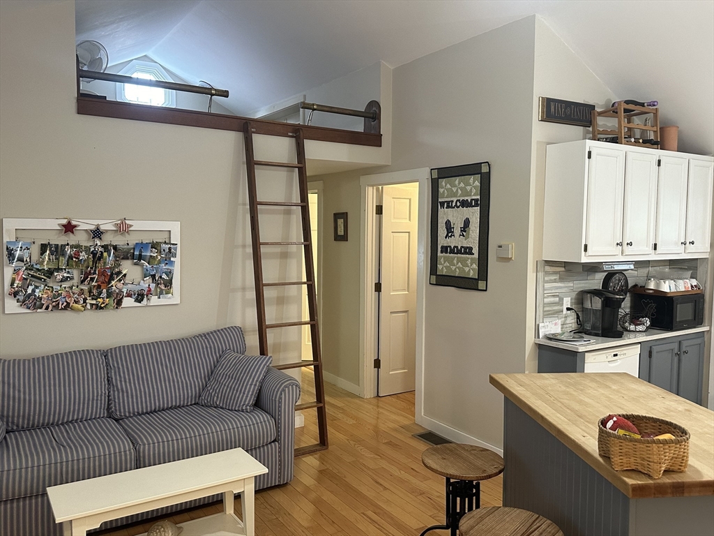 65-G Cummings Ln, South Westport