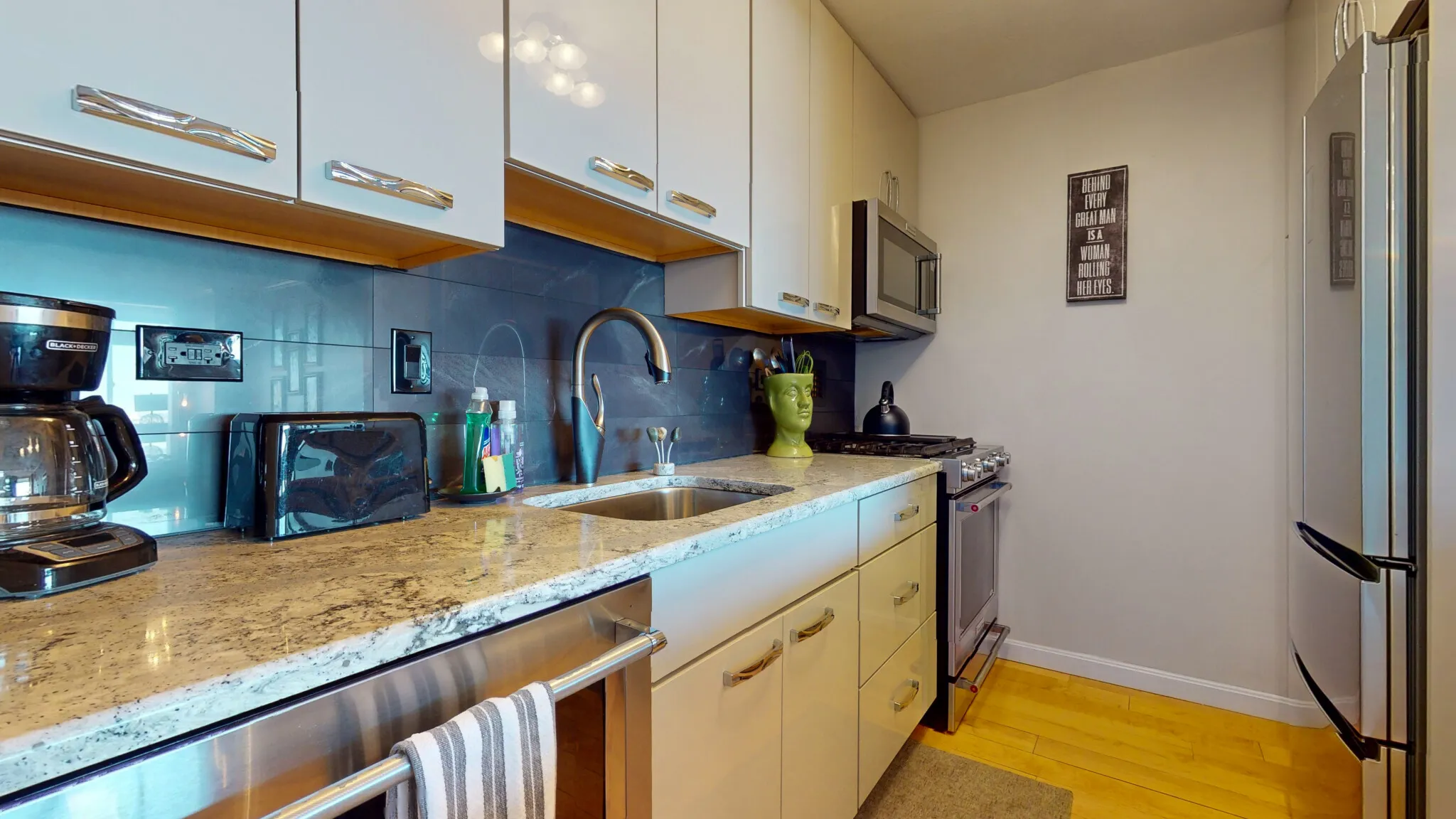 8 Whittier Pl, West End