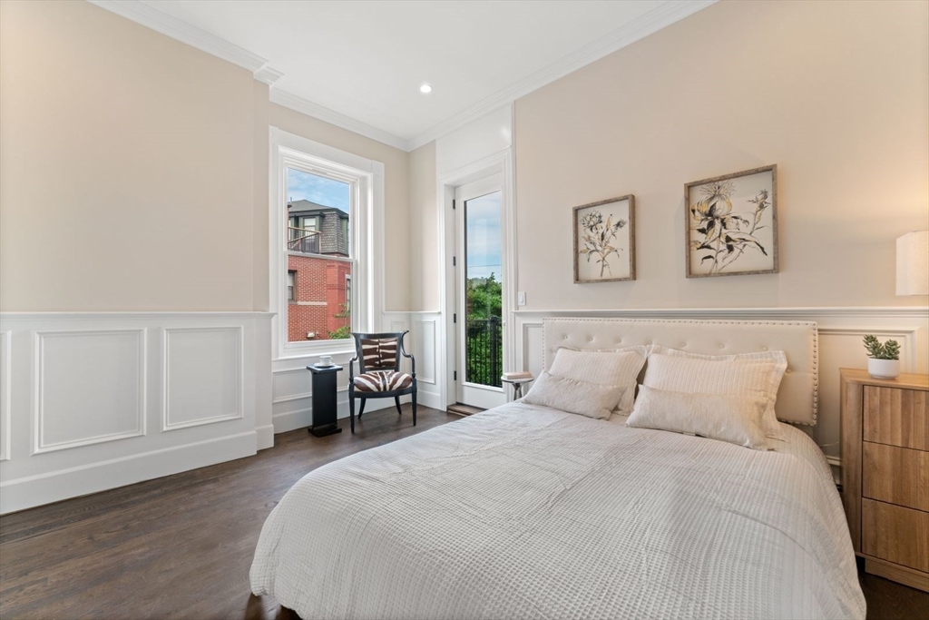 85 Regent St, Roxbury