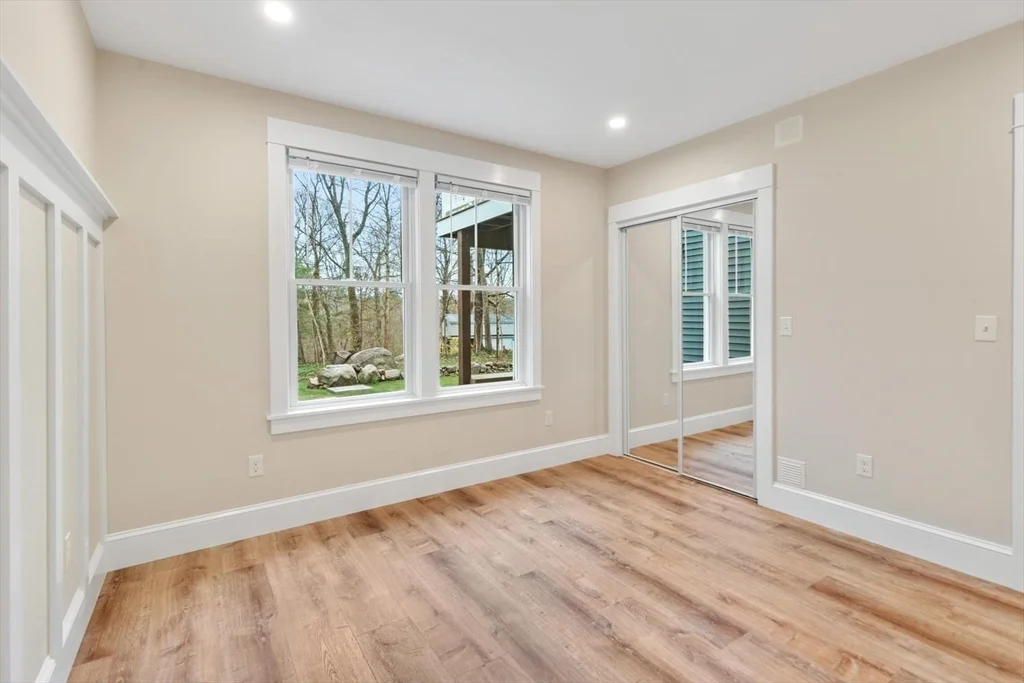 26 Lyndale, West Gloucester