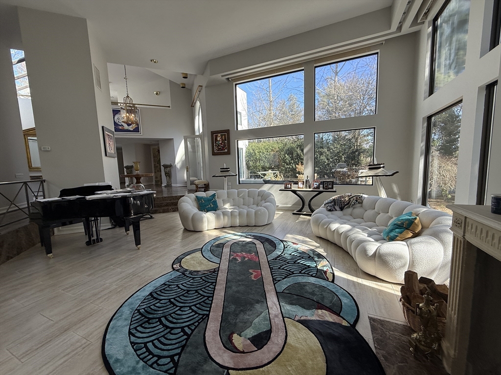 132 Yarmouth Rd, Brookline