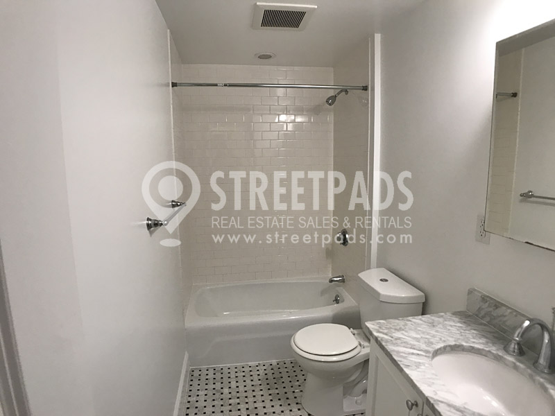 1 Langdon Sq, Neighborhood Nine